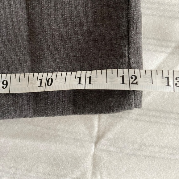 MEN'S SWEAT SHORTS SIZE  L - Picture 5 of 8